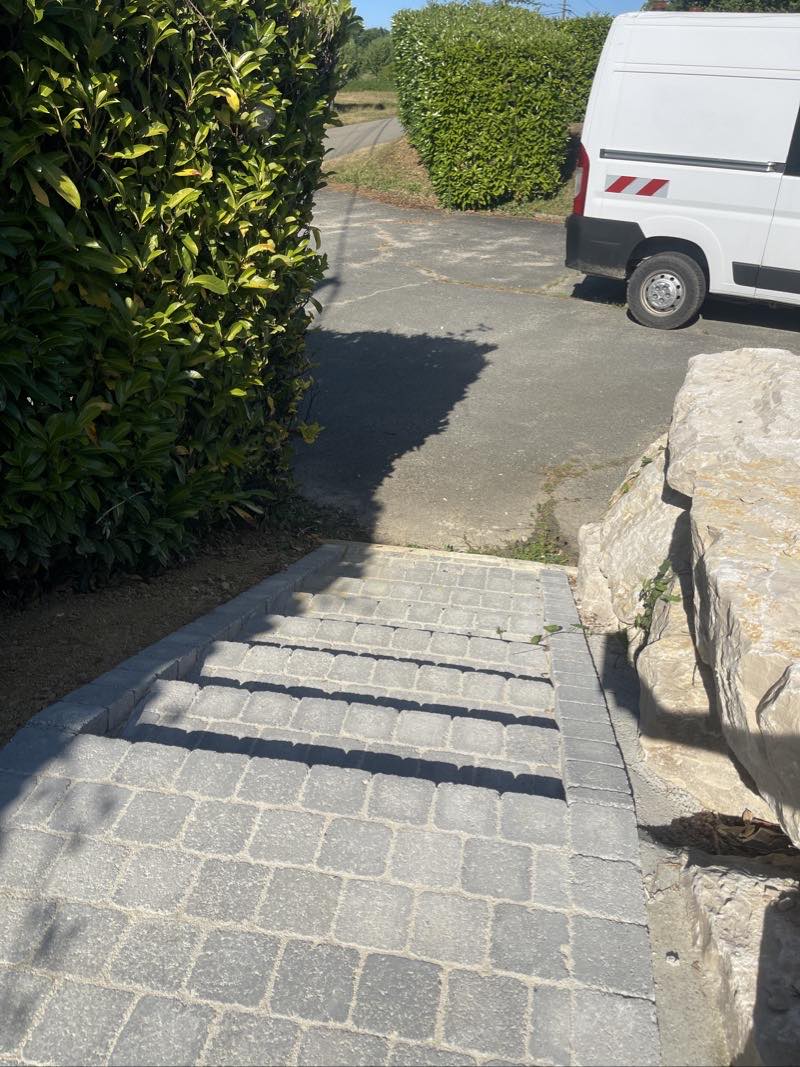 Allée en pavés gris Louhans 71